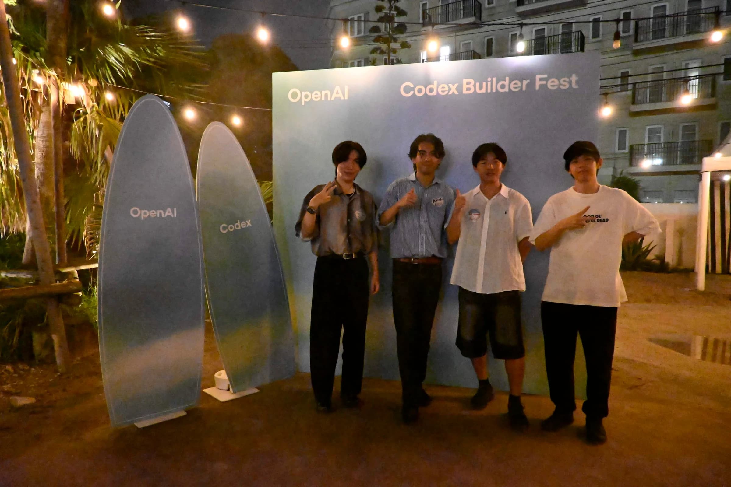 Codex Builder Festの会場で撮影したチームKOSENの4人